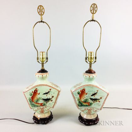 Pair of Export Porcelain Fish-decorated Vases
