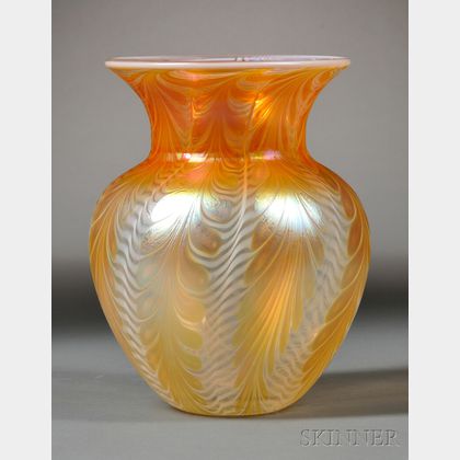 Lundberg Studios Sun Crest Heart Vase