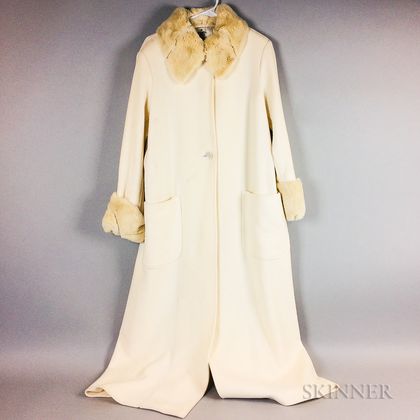 Fendi White Wool Coat with Ermine Collar and Cuffs