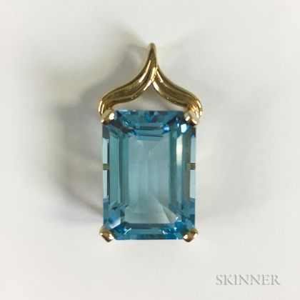 14kt Gold and Blue Topaz Pendant