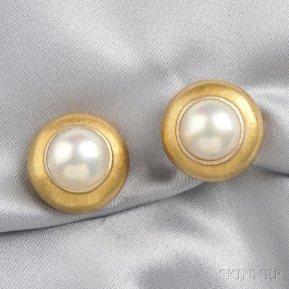 18kt Gold and Mabe Pearl Earclips, Buccellati