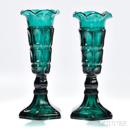 Pair of Emerald-green Pressed Glass Three-printie Block Pattern Vases
