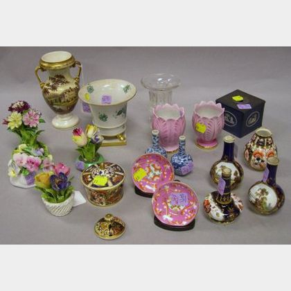 Eighteen Pieces of Assorted Small Decorative Porcelain and Pottery Table Items and a Glass Footed Vase. 