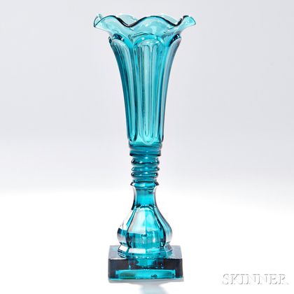 Light Sea Green Pressed Glass Loop Pattern Vase