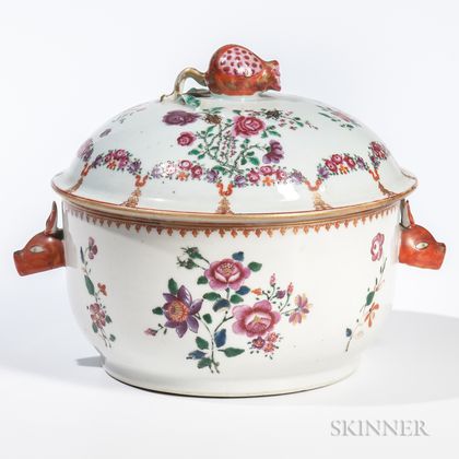 Export Famille Rose Covered Tureen