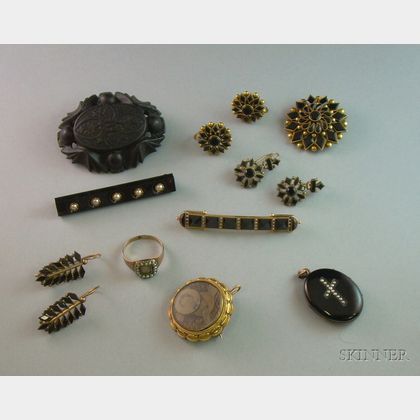 Small Group of Assorted Mourning and Memento Jewelry