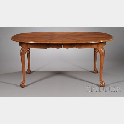Georgian-style Walnut Veneer Extension Dining Table