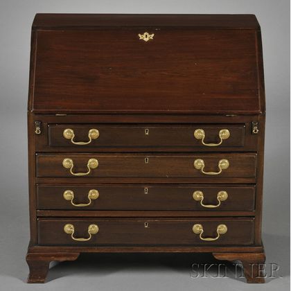 George III-style Diminutive Mahogany Slant-lid Desk
