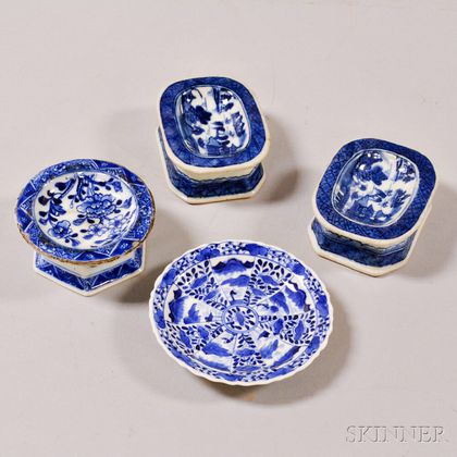Four Chinese Blue and White Porcelain Tableware Items