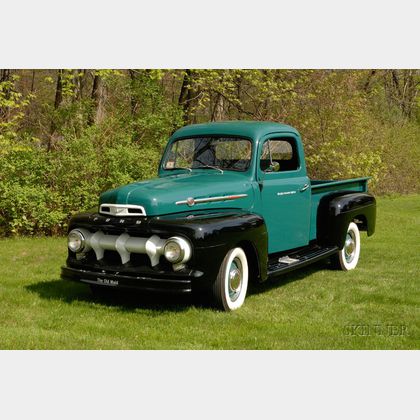 *1952 Ford Pick-up Truck