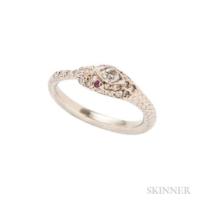 14kt Gold and Diamond Ring