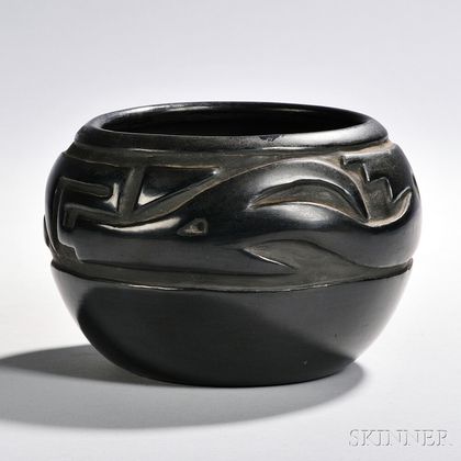 Santa Clara Carved Blackware Pottery Bowl by Margaret Tafoya