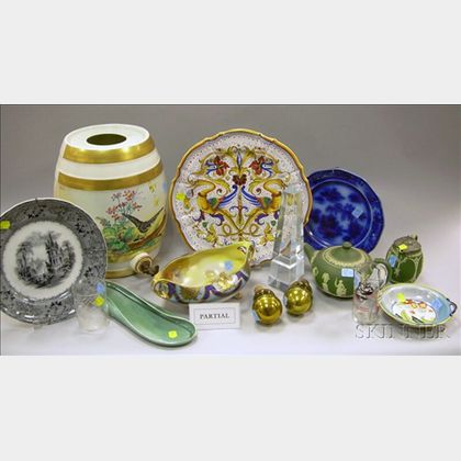 Nineteen Pieces of Assorted Collectible and Decorative Ceramics and Glass
