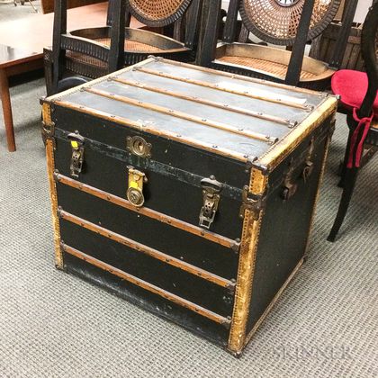 Canvas-covered Wood Flat-top Trunk