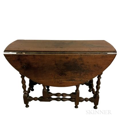 William and Mary-style Turned Walnut Gateleg Table