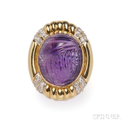 14kt Gold and Carved Amethyst Ring