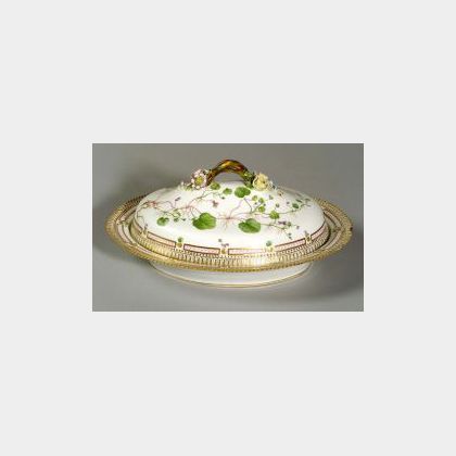 Large Royal Copenhagen Porcelain &#34;Flora Danica&#34; Tureen