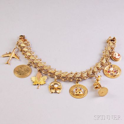 14kt Gold Openwork Leaf Charm Bracelet
