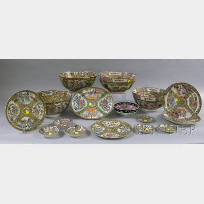 Approximately Sixteen Pieces of Assorted Chinese Export Porcelain