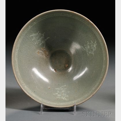 Inlaid Celadon Bowl