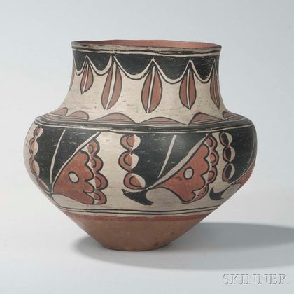 San Ildefonso Polychrome Pottery Olla