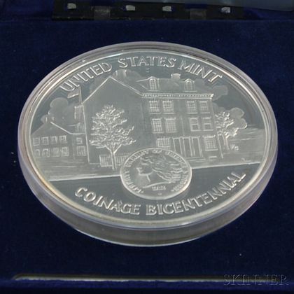 U.S. Mint Bicentennial One Troy Pound Commemorative Coin. Estimate $150-200