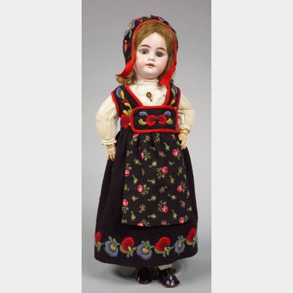 AM 1894 Bisque Head Girl in Norwegian Costume