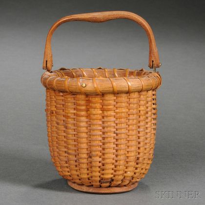 Small "One-Egg" Nantucket Basket