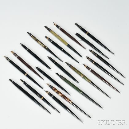 Twenty Desk Pens
