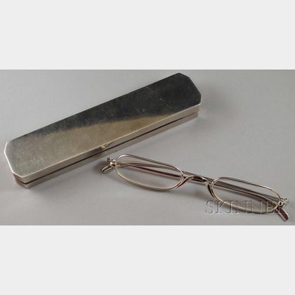 Pair of 18kt White Gold Reading Glasses with Silver Case