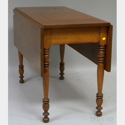 Classical Cherry Drop-leaf Table. 