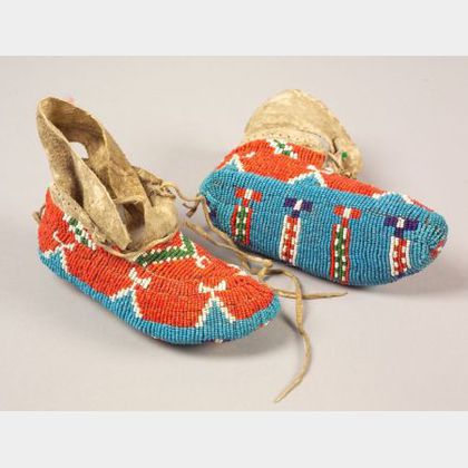 Plains Fully Beaded Child's Moccasins
