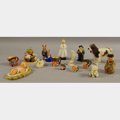 Fifteen Small Collectible Ceramic Items