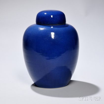 Powder Blue-glazed Covered Jar