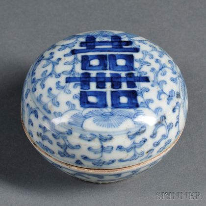 Blue and White Porcelain Covered Box