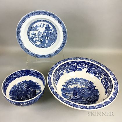 Three Wedgwood Blue and White Transfer-decorated Bowls