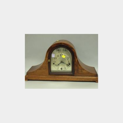 Waterbury Clock Co. Mahogany Veneer Mantel Clock. 