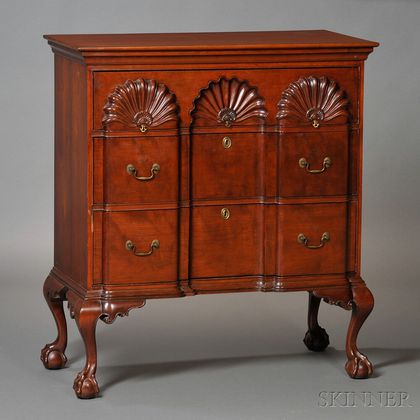 Chippendale-style Block- and Shell-carved Cherry Three-drawer Bureau
