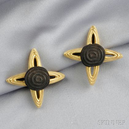 18kt Gold and Ebony Earclips, Christopher Walling