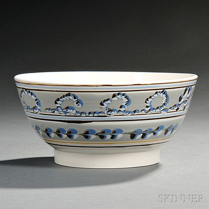 Mocha-decorated Creamware Bowl
