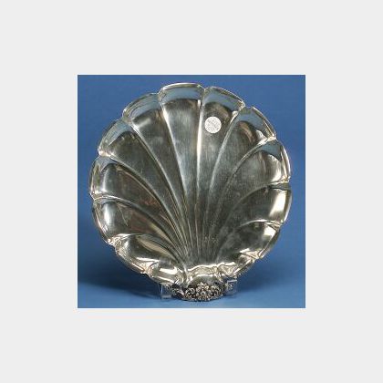 The Redlich Bros. Mfg. Co. Sterling Shell-form Serving Tray. 