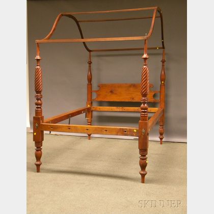 Classical Turned Maple Tall Post Bed with Canopy