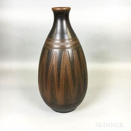 Wallakra Art Pottery Vase