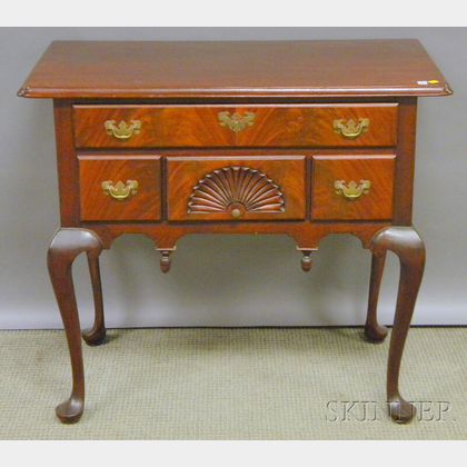 Queen Anne-style Carved Mahogany and Mahogany Veneer Dressing Table. 