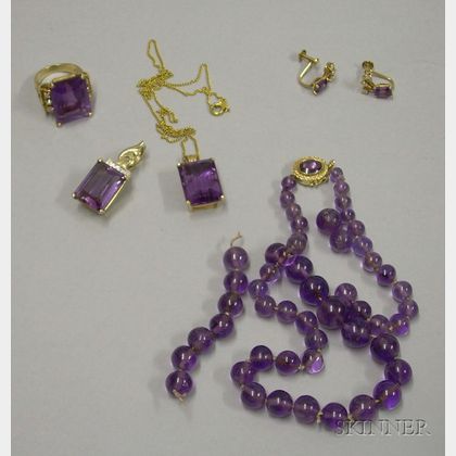 Small Group of Mostly Gold and Amethyst Jewelry
